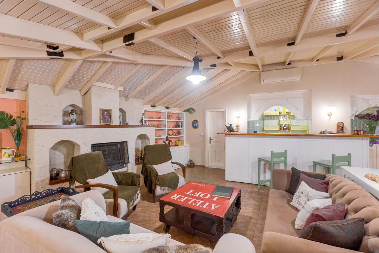 Gurel Garden House Motel Küçükkuyu Eksteriør bilde